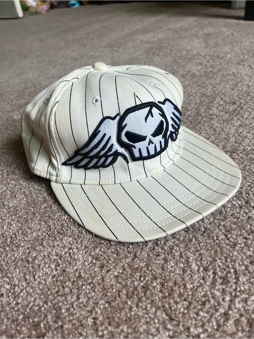 VTG 00’s / Y2K No Fear White Pinstripe Logo Cap